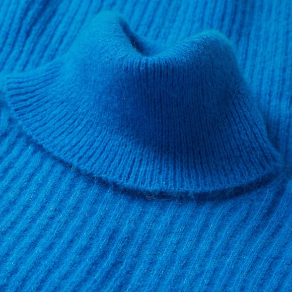 Electric Blue Rolled Turtle Neck Cable Sweater - Picture 7 of 8
